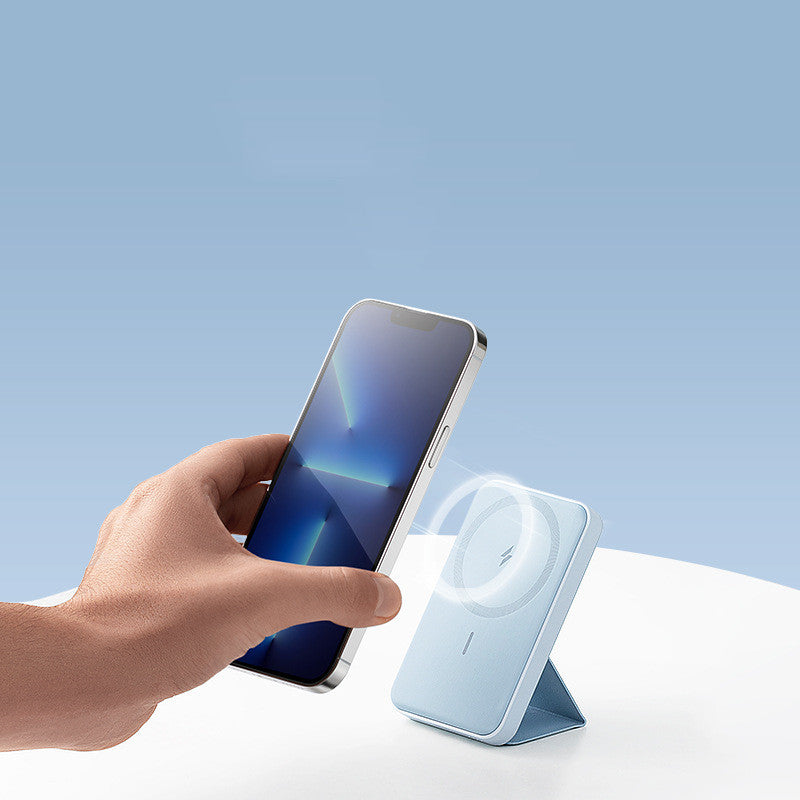 Magnetic Wireless Portable With Stand Power Bank 5000mAh Mobile Power Bank